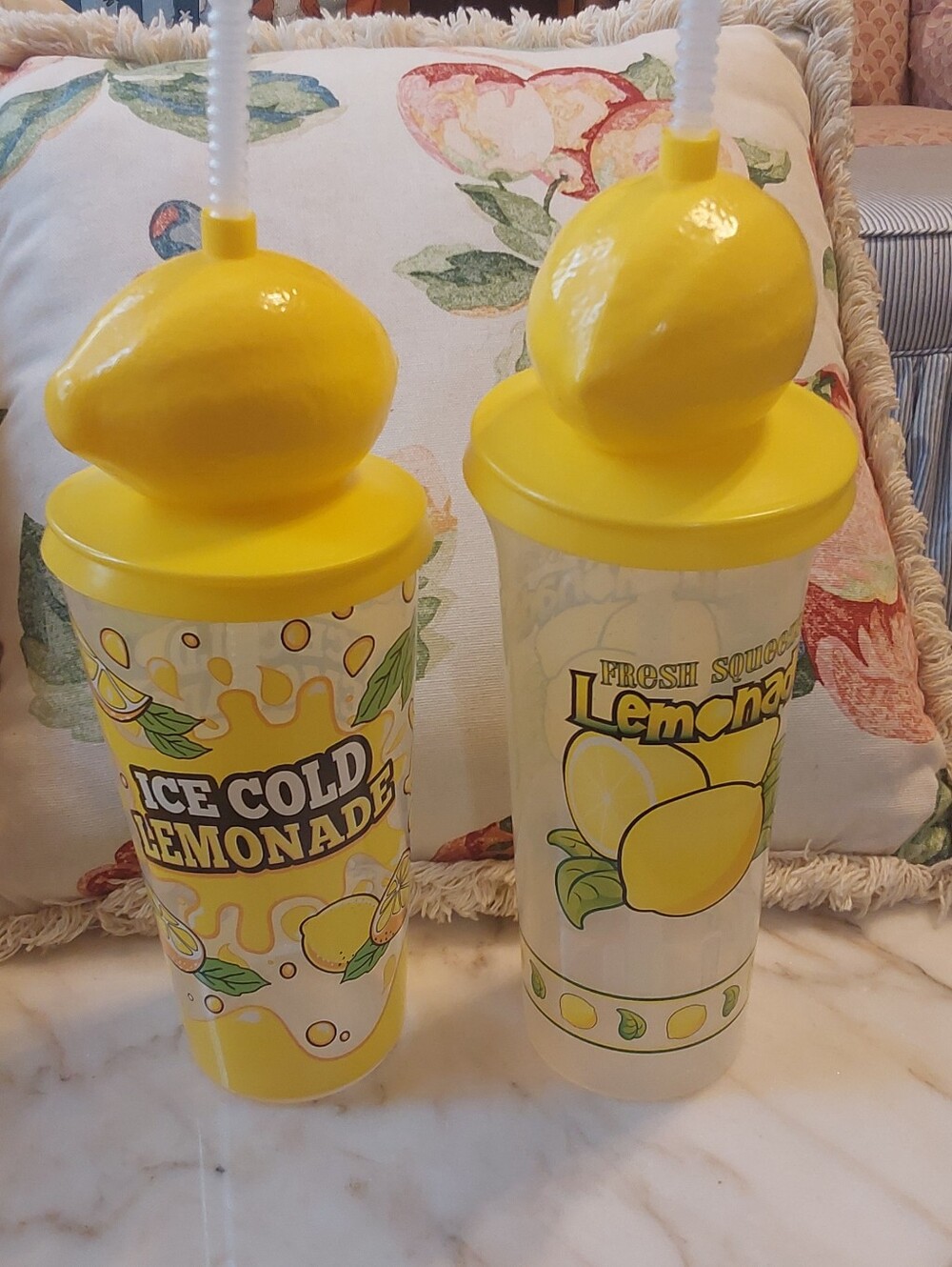 NWOT Large Lemonade Tumblers, 2 16-Ounce Hard Plastic Cups With Lids